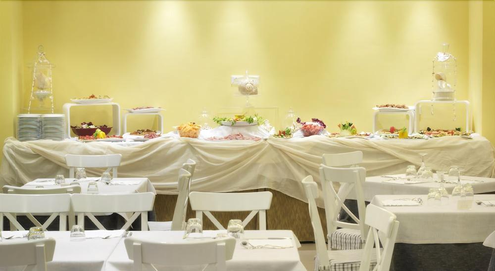 Beyou Hotel Villa Rosa Ричоне Екстериор снимка