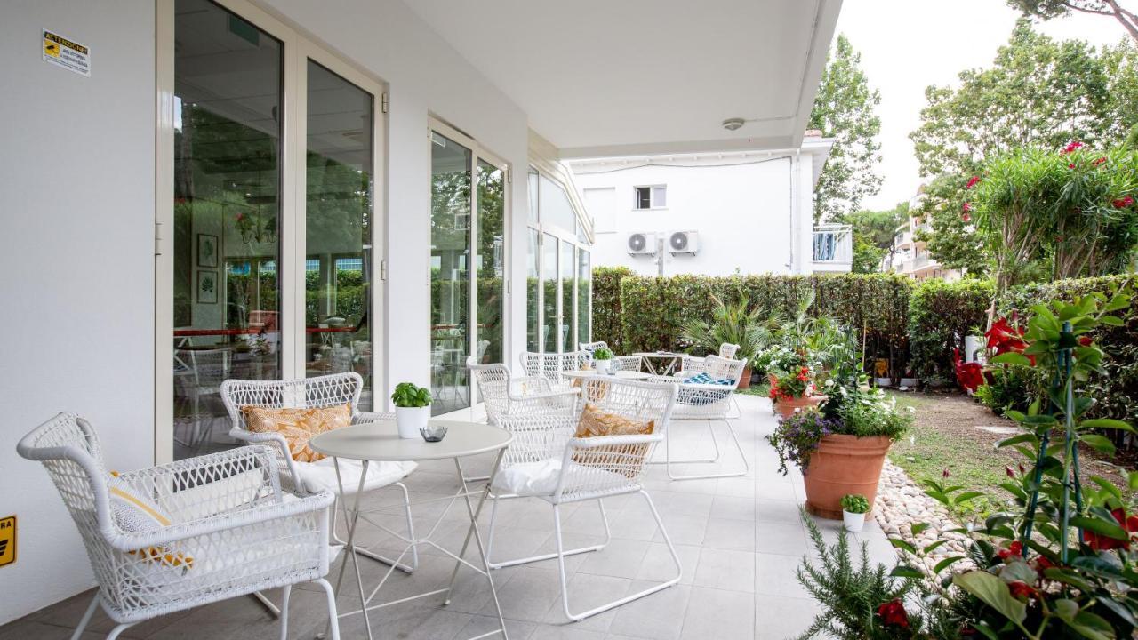 Beyou Hotel Villa Rosa Ричоне Екстериор снимка