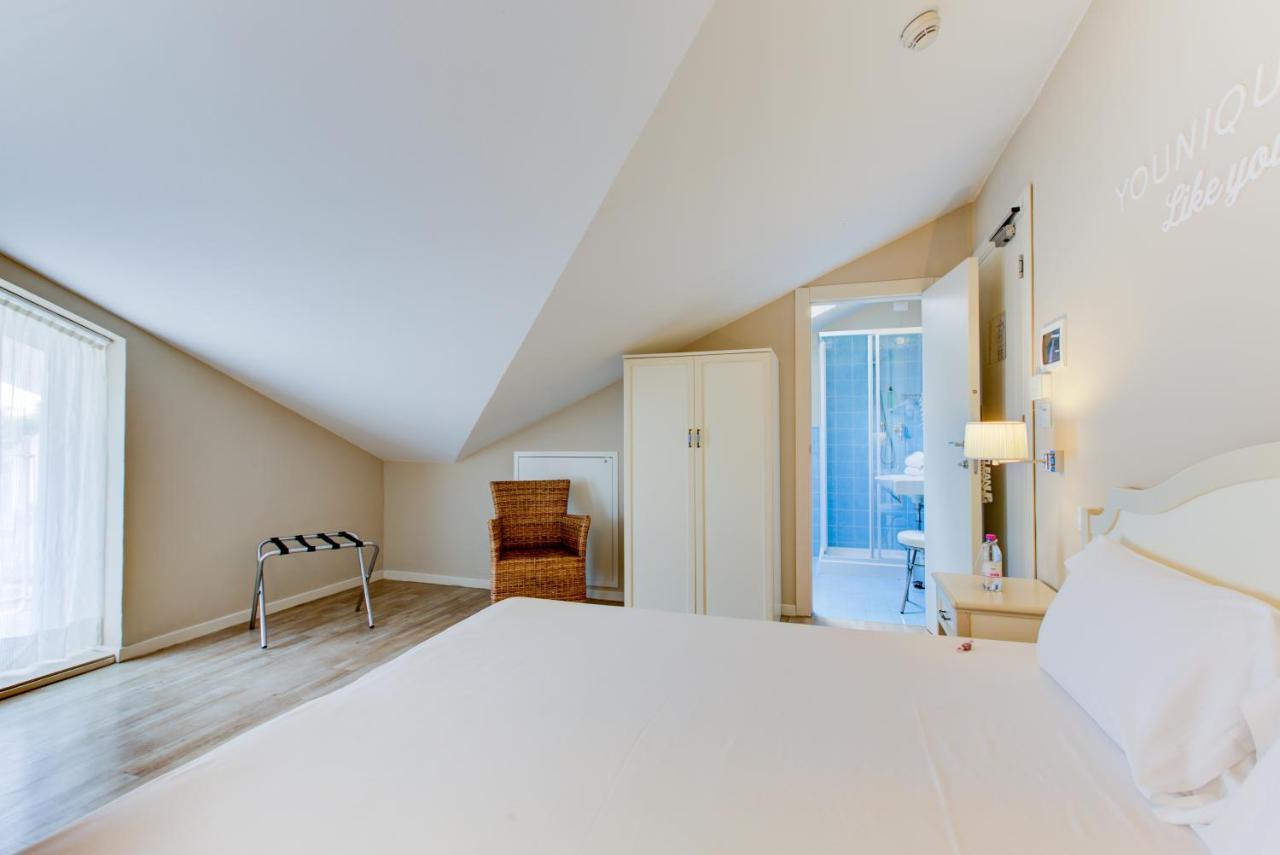 Beyou Hotel Villa Rosa Ричоне Екстериор снимка
