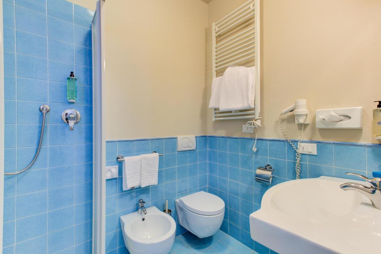Beyou Hotel Villa Rosa Ричоне Екстериор снимка