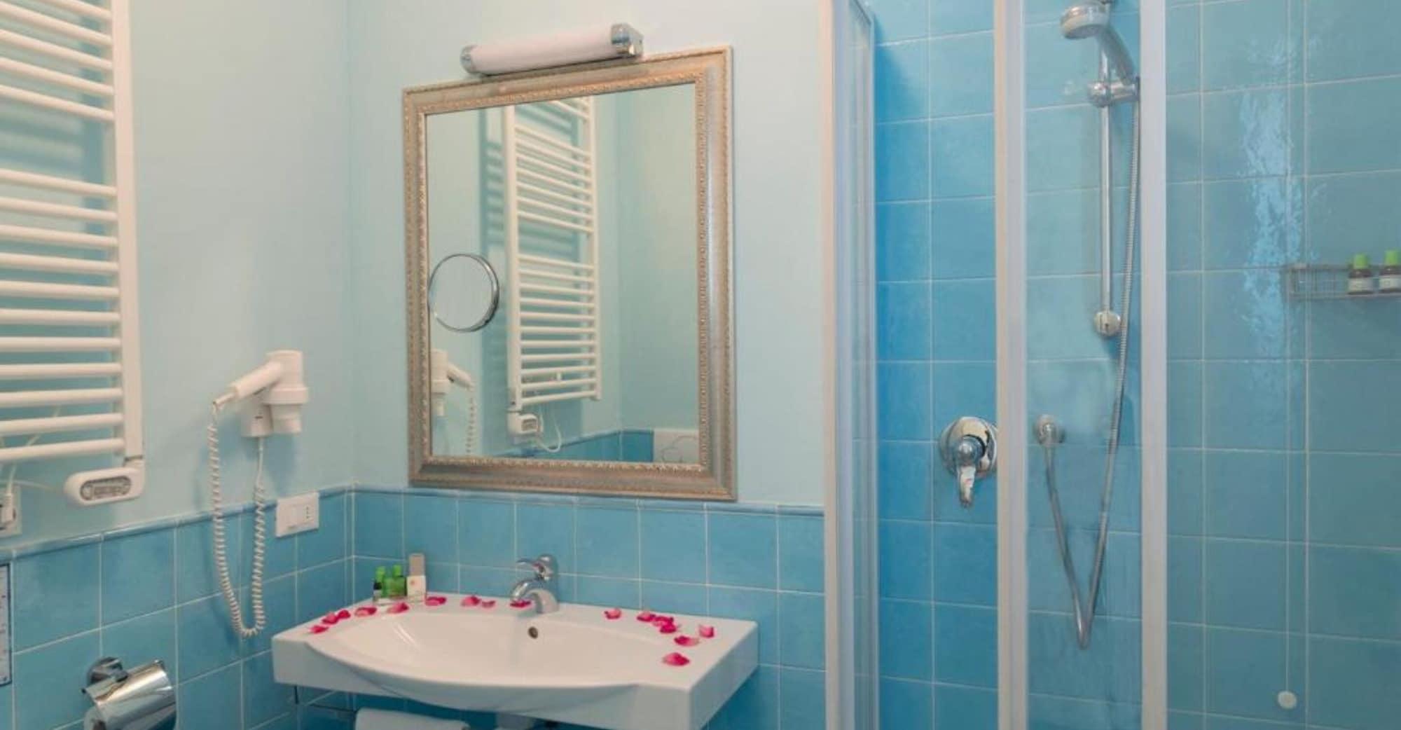 Beyou Hotel Villa Rosa Ричоне Екстериор снимка
